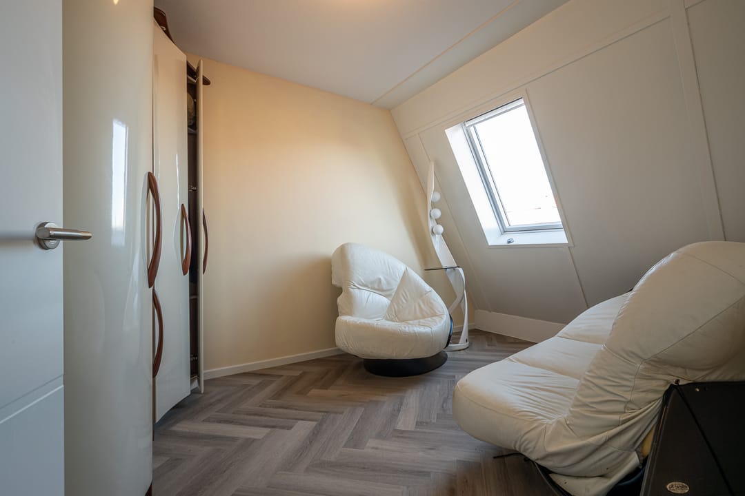 Foto 26 van Helper Westsingel 75