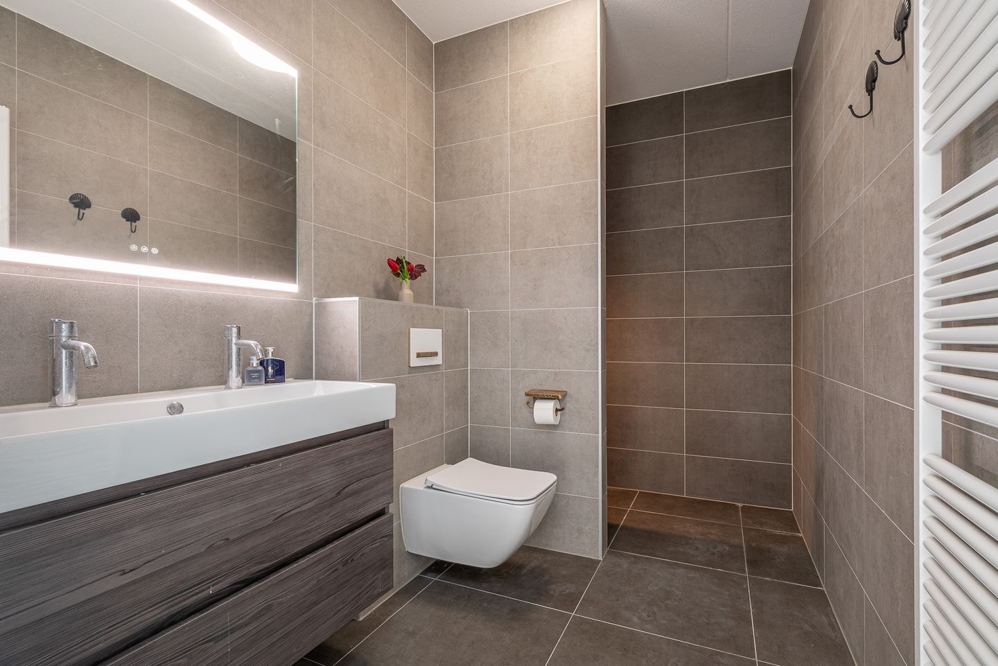 Foto 29 van Helper Westsingel 75