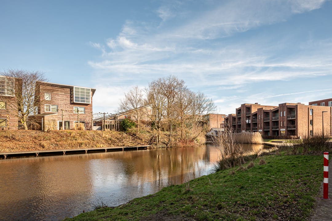 Foto 38 van Helper Westsingel 75