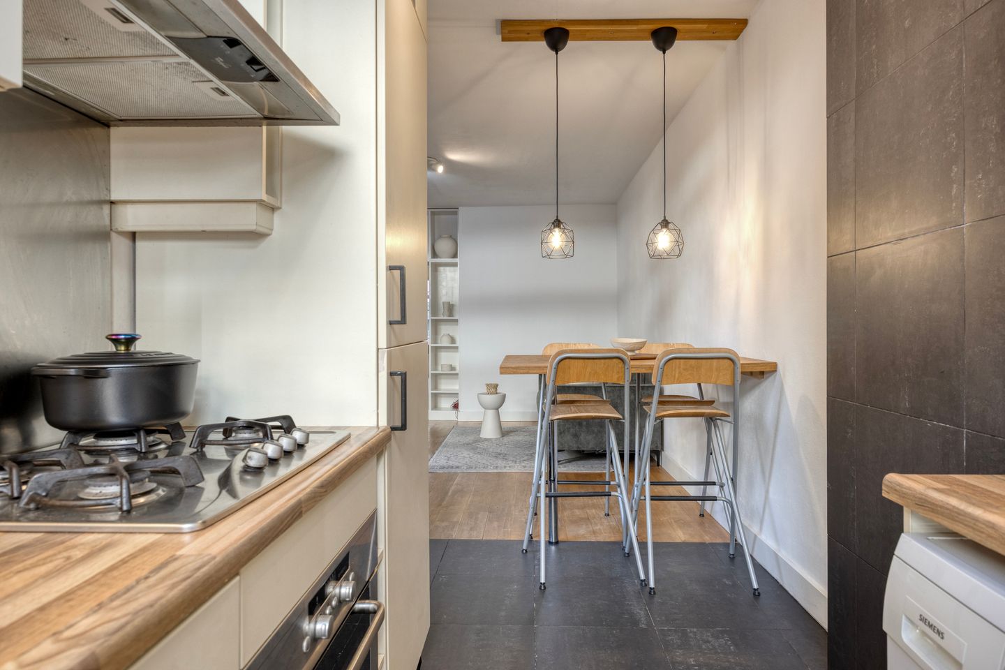 Foto 14 van Joan Melchior Kemperstraat 108-1