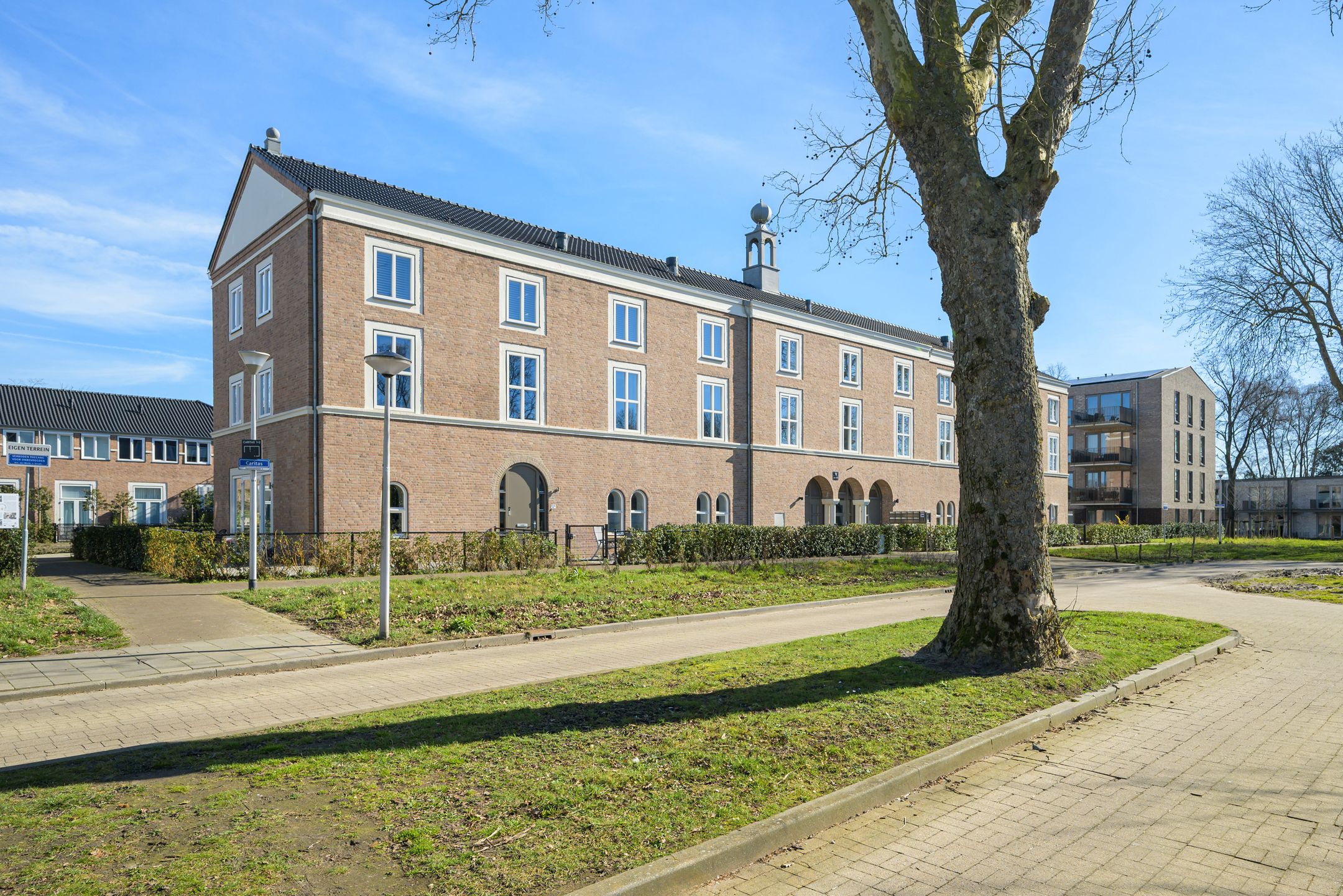 Edward Poppelaan 12-M 12 M