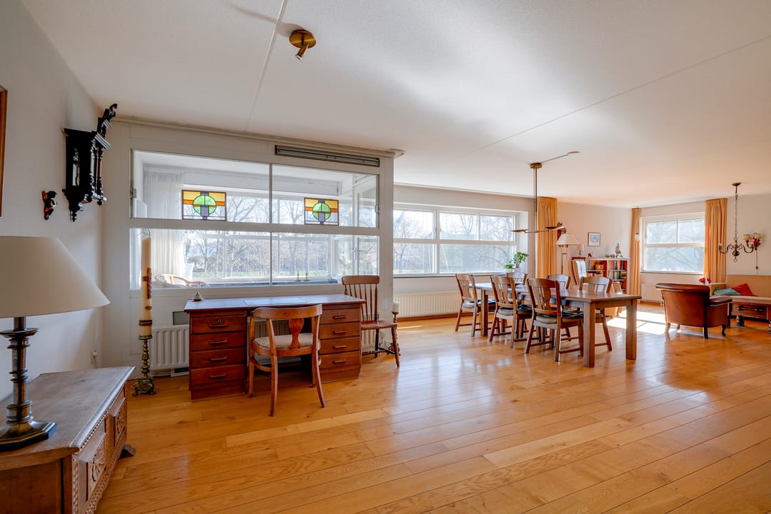 Spacious and bright 3-room apartment with balcony and view over the Catharijnesingel — 13