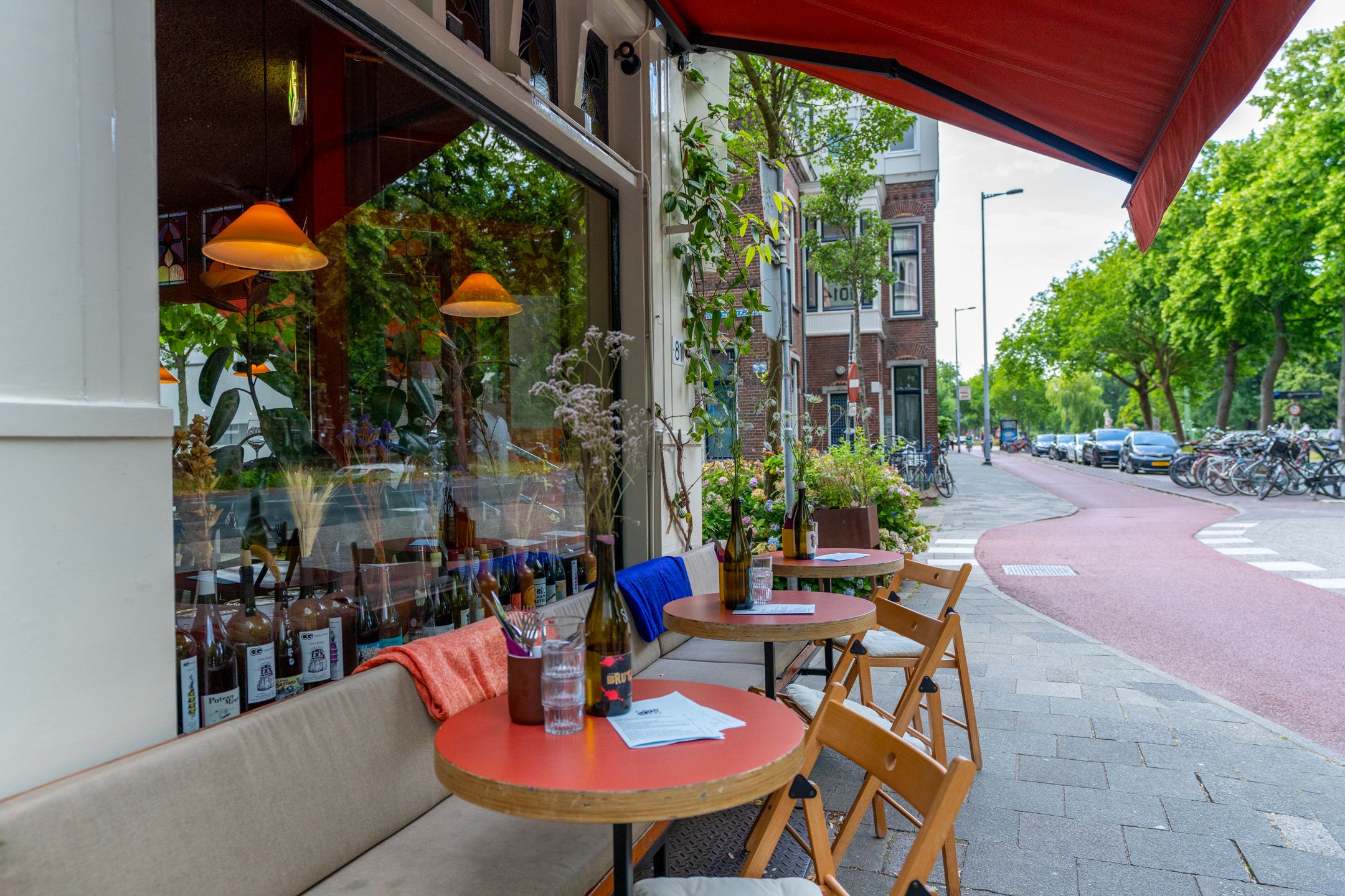 Spacious and bright 3-room apartment with balcony and view over the Catharijnesingel — 38