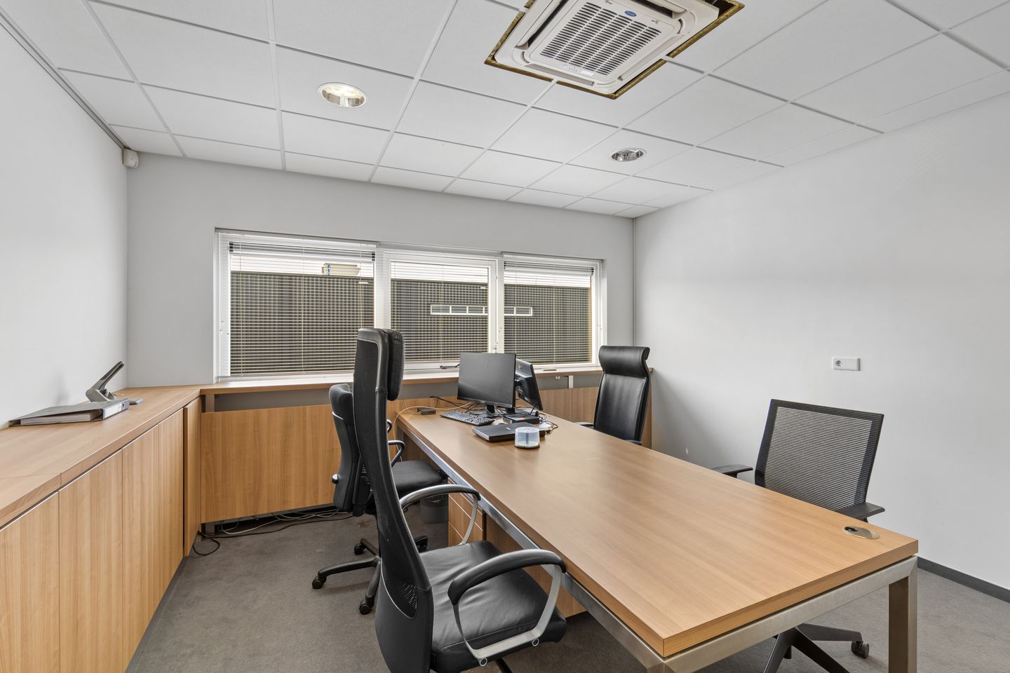 Bekijk foto 5 van Neon 15-n