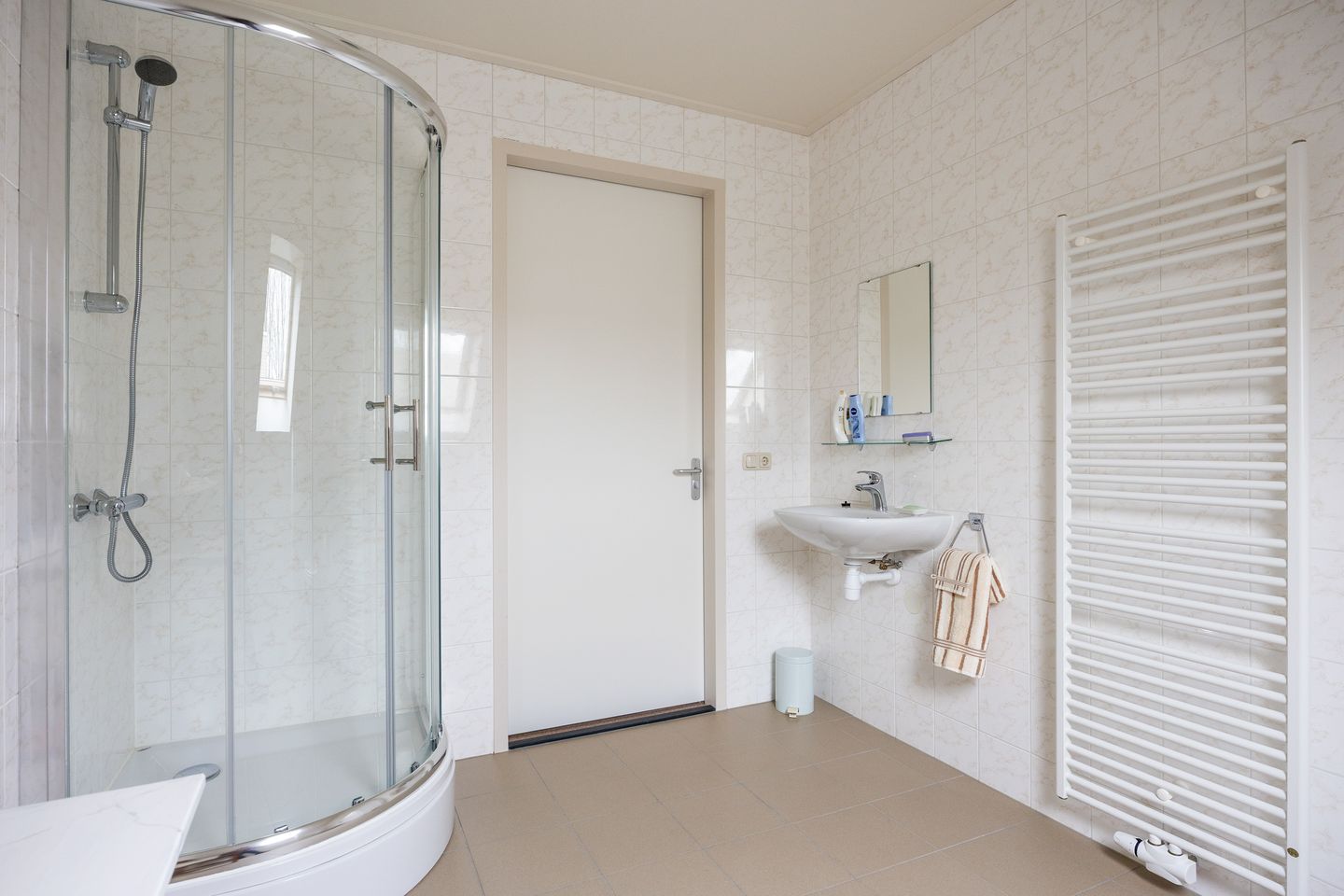 Foto 29 van Emmalaan 18