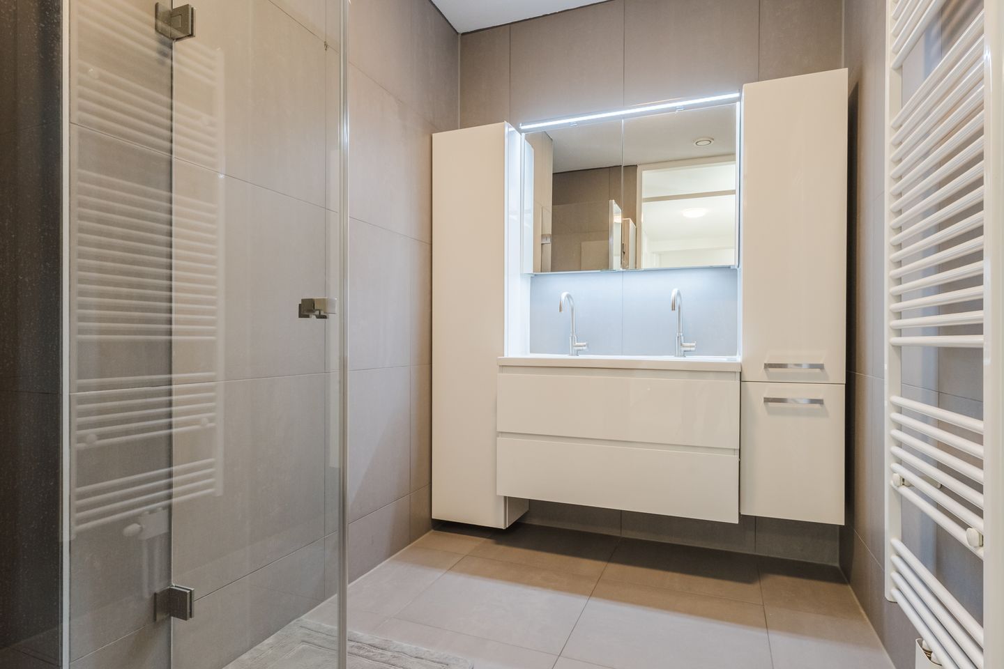 Foto 20 van Plein 1944 89