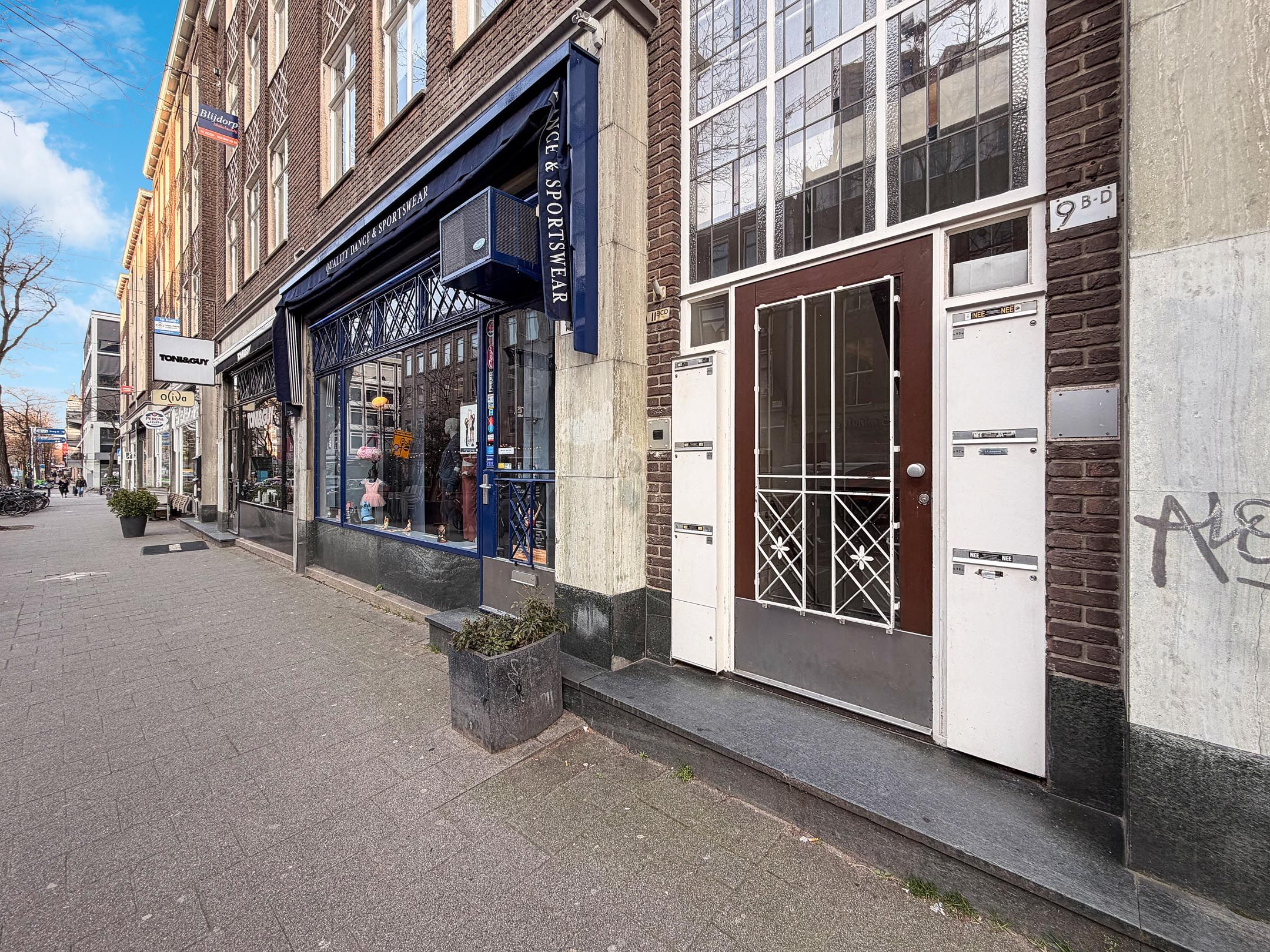 Photo 18 of Witte de Withstraat 9-C
