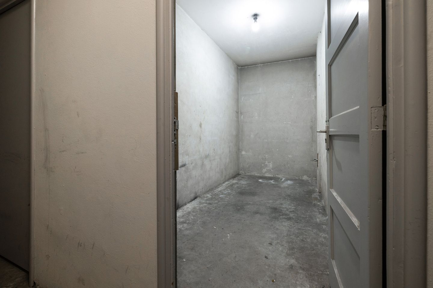 Photo 25 of Witte de Withstraat 9-C