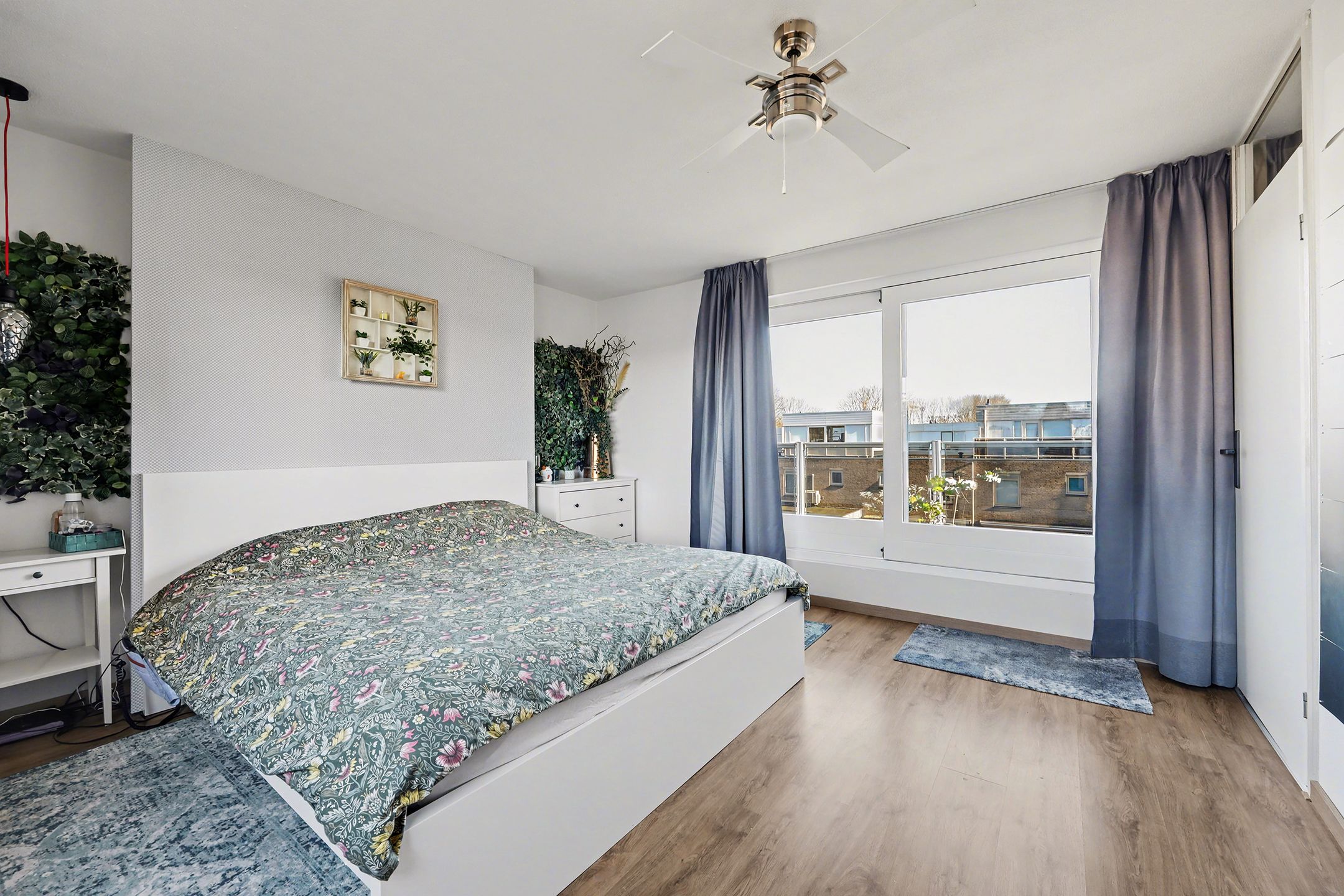 Foto 36 van Van Leeuwenhoekstraat 115