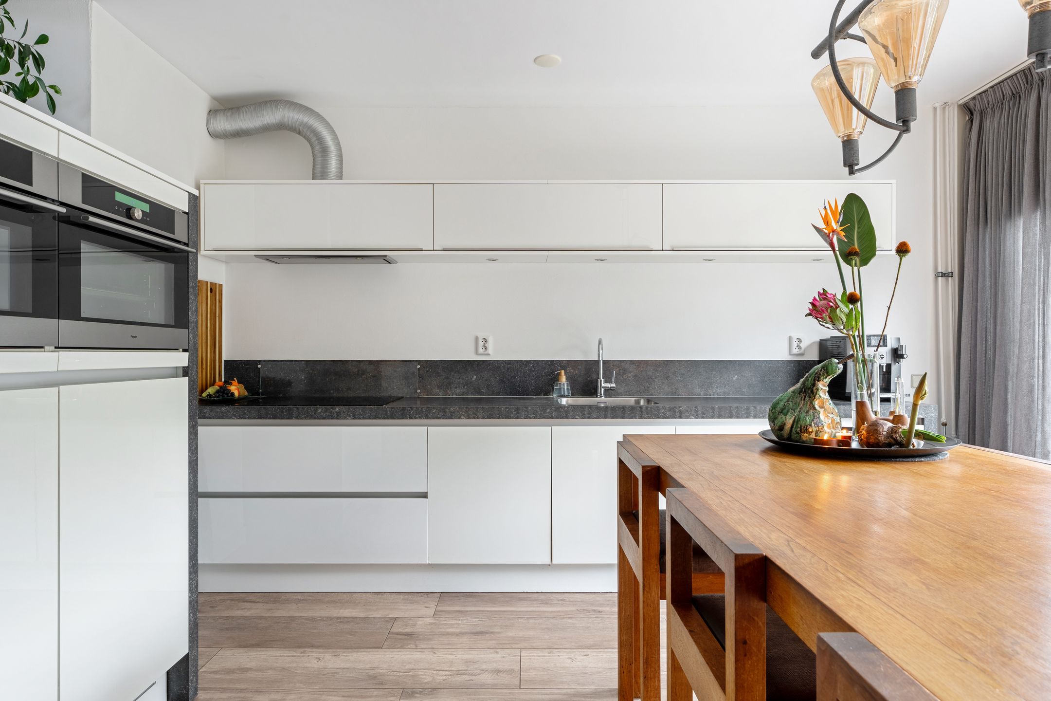 Foto 3 van Surinamesingel 95