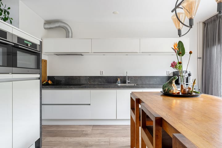 Photo 3 of Surinamesingel 95