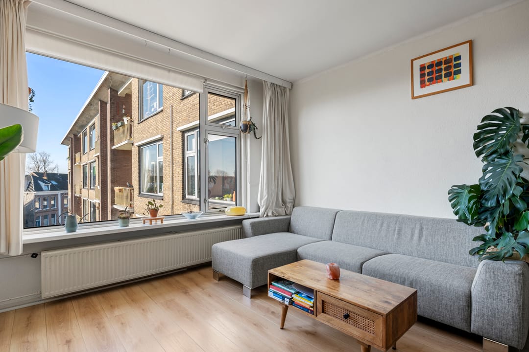 Photo 13 of Niemeijerstraat 16-II