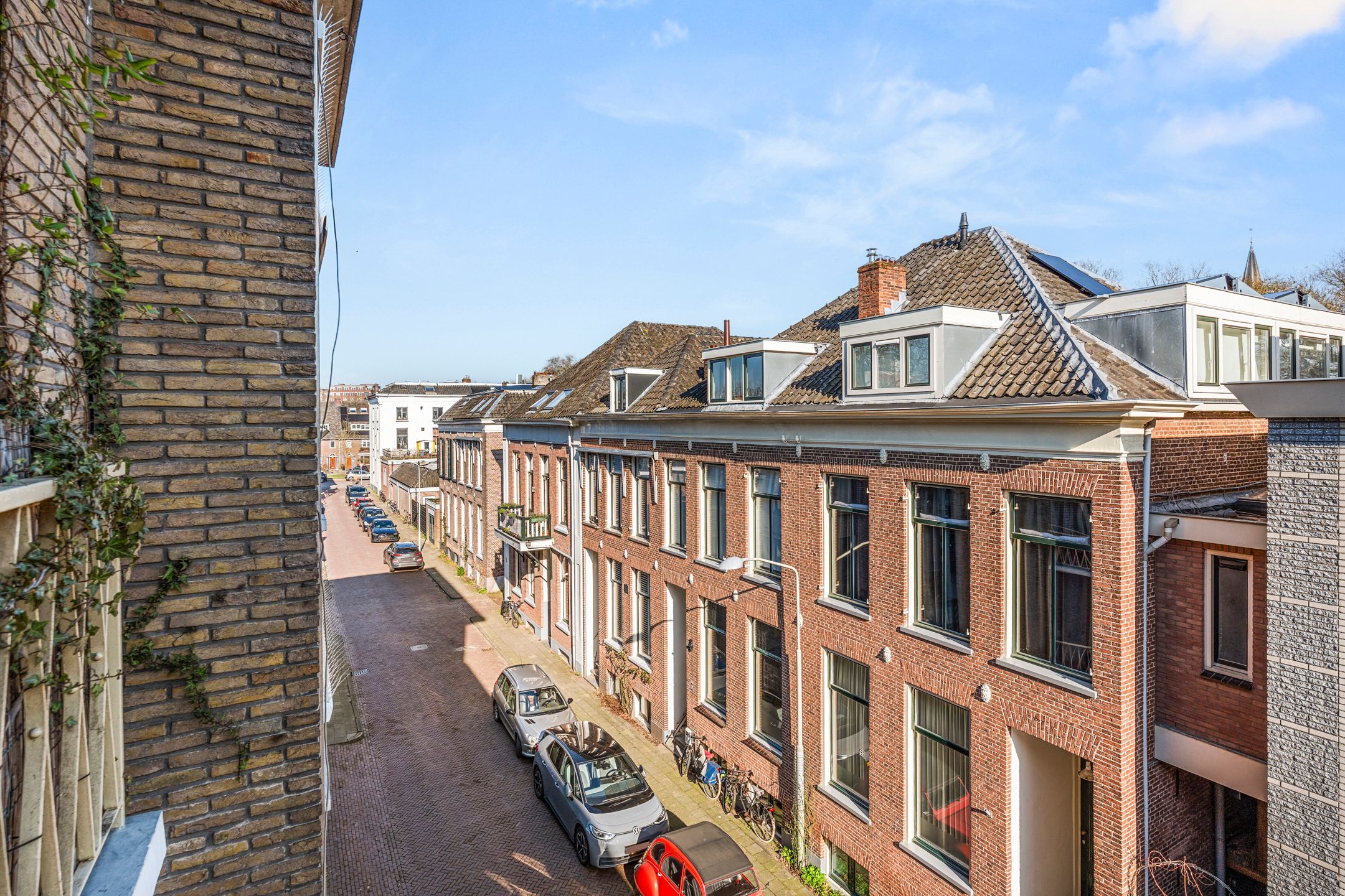 Photo 15 of Niemeijerstraat 16-II