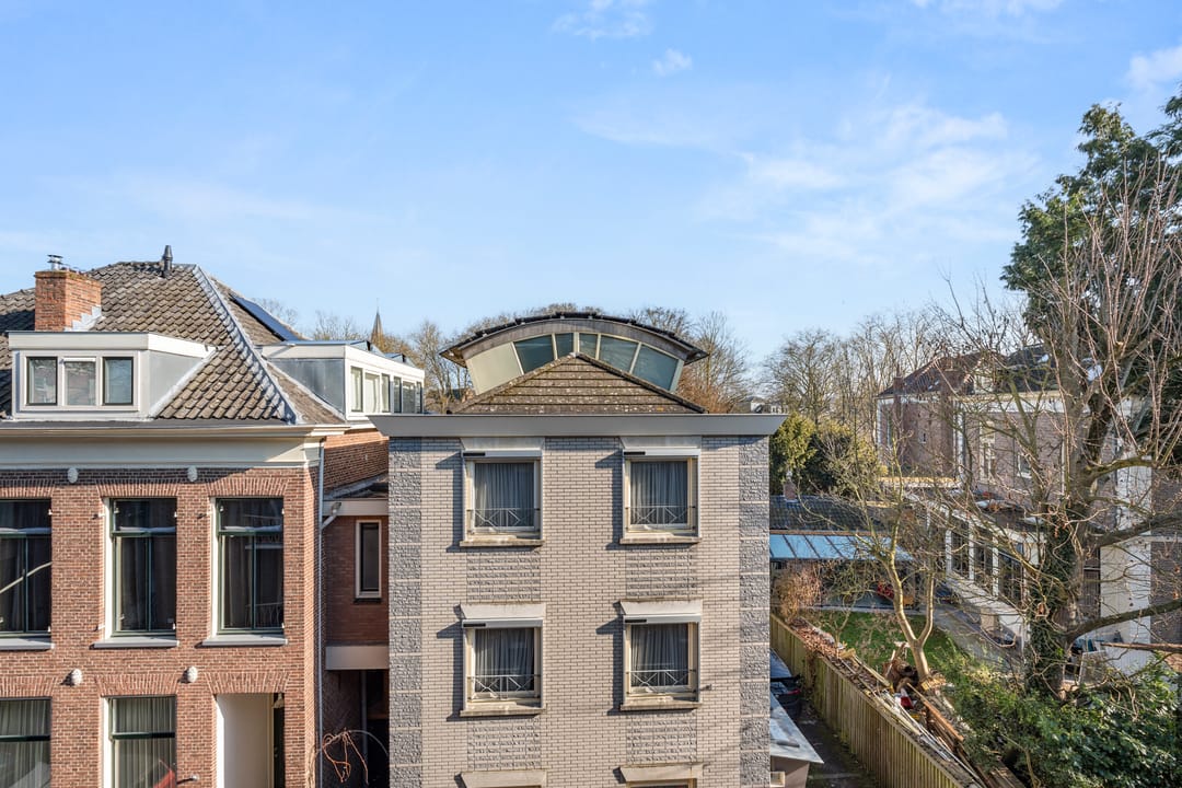 Photo 16 of Niemeijerstraat 16-II
