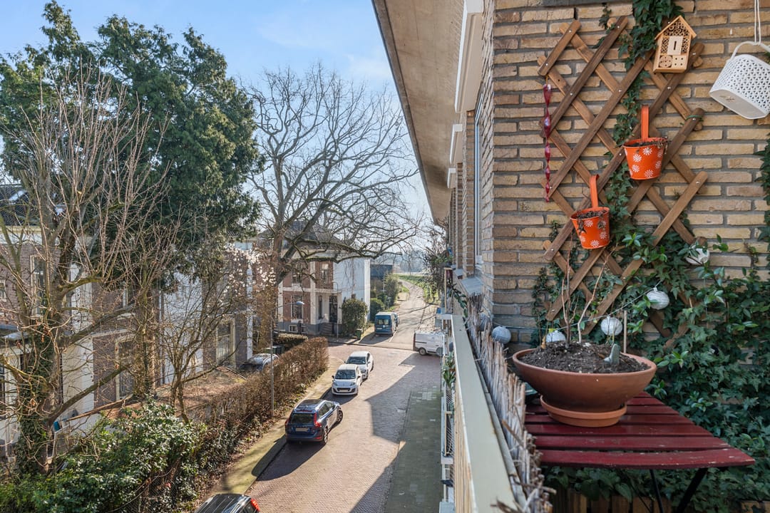 Photo 17 of Niemeijerstraat 16-II