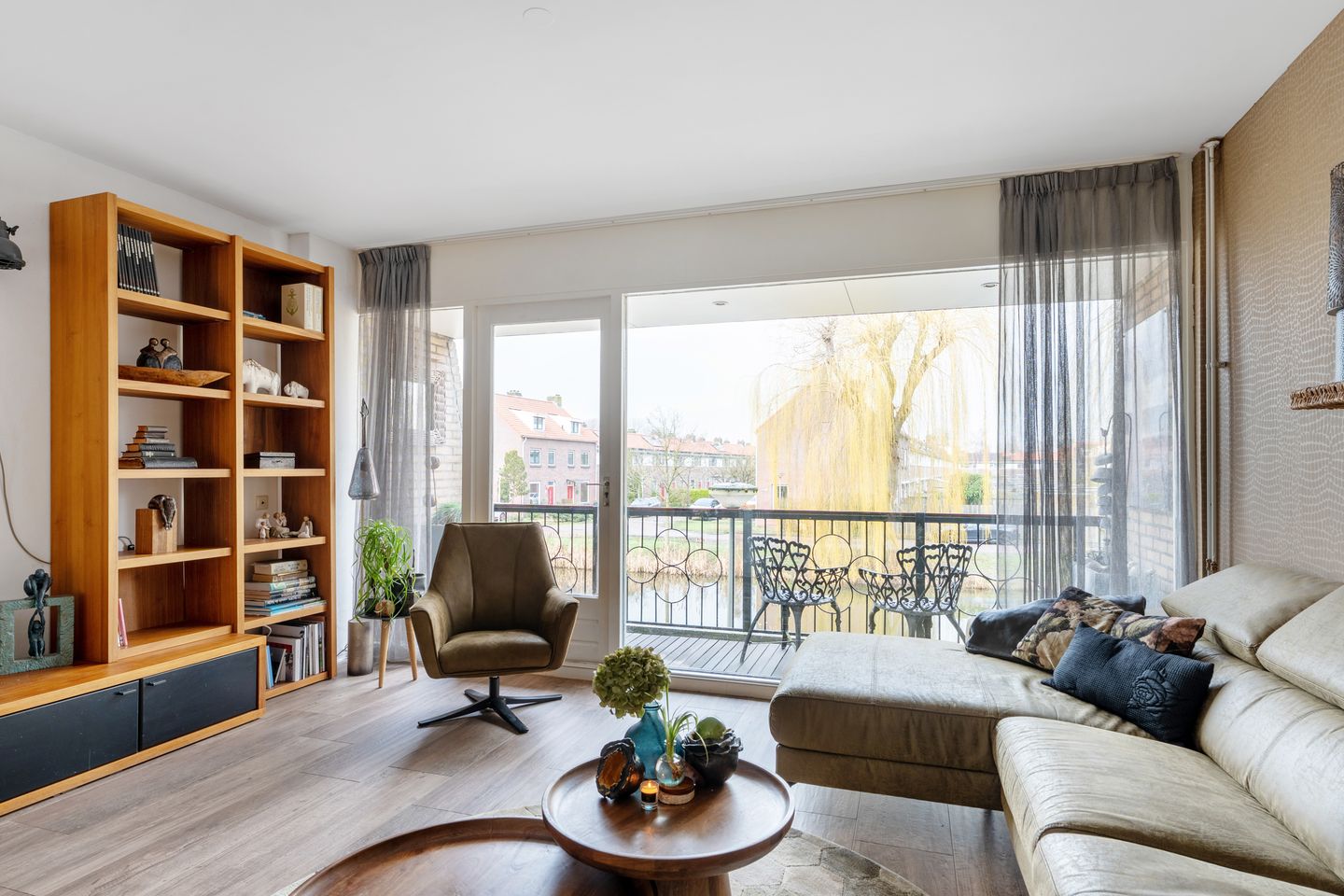 Foto 20 van Surinamesingel 95