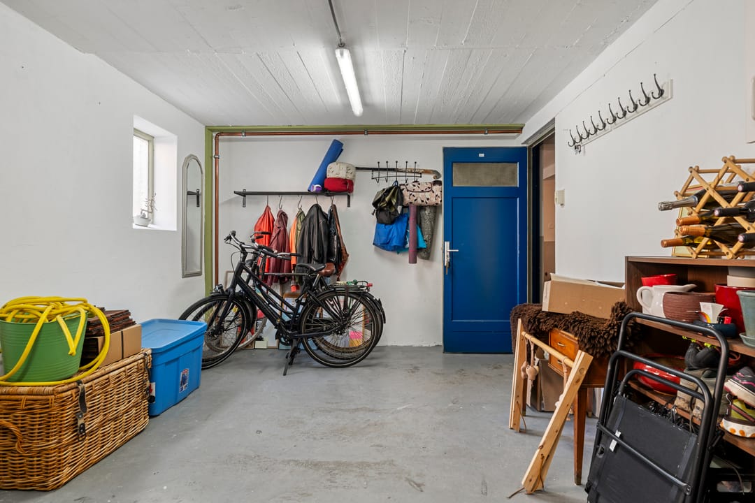 Photo 32 of Niemeijerstraat 16-II