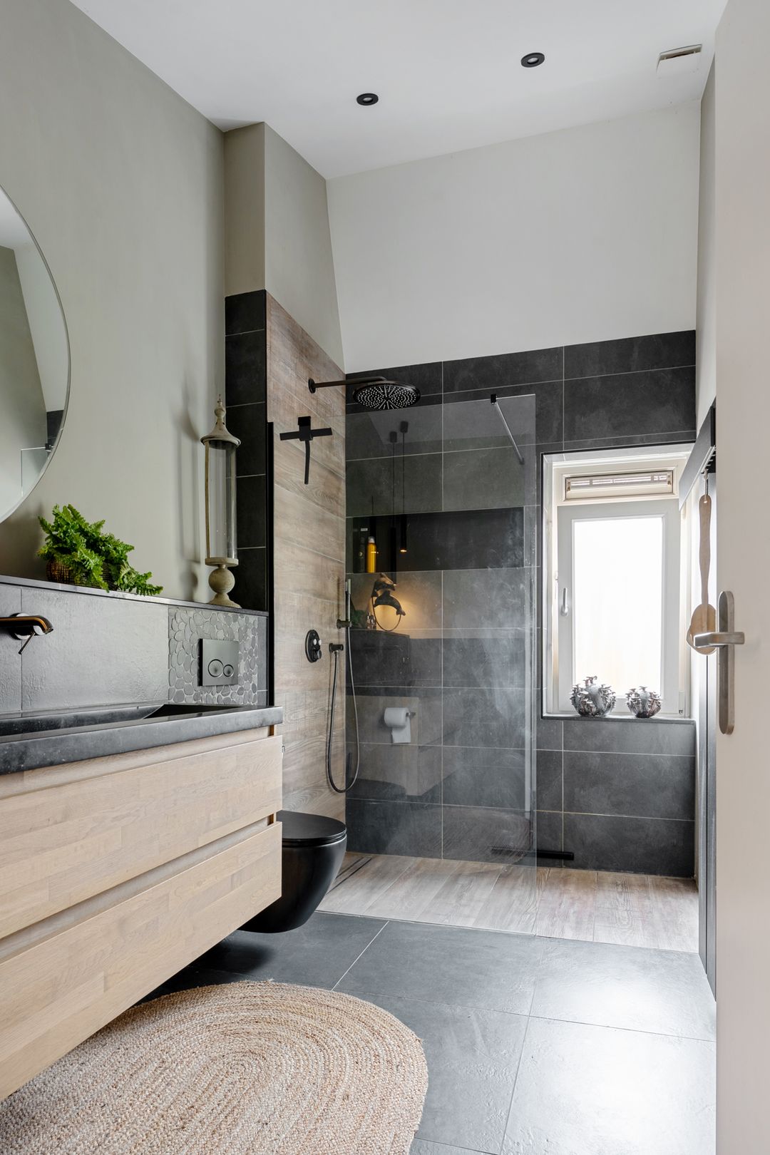 Foto 31 van Surinamesingel 95