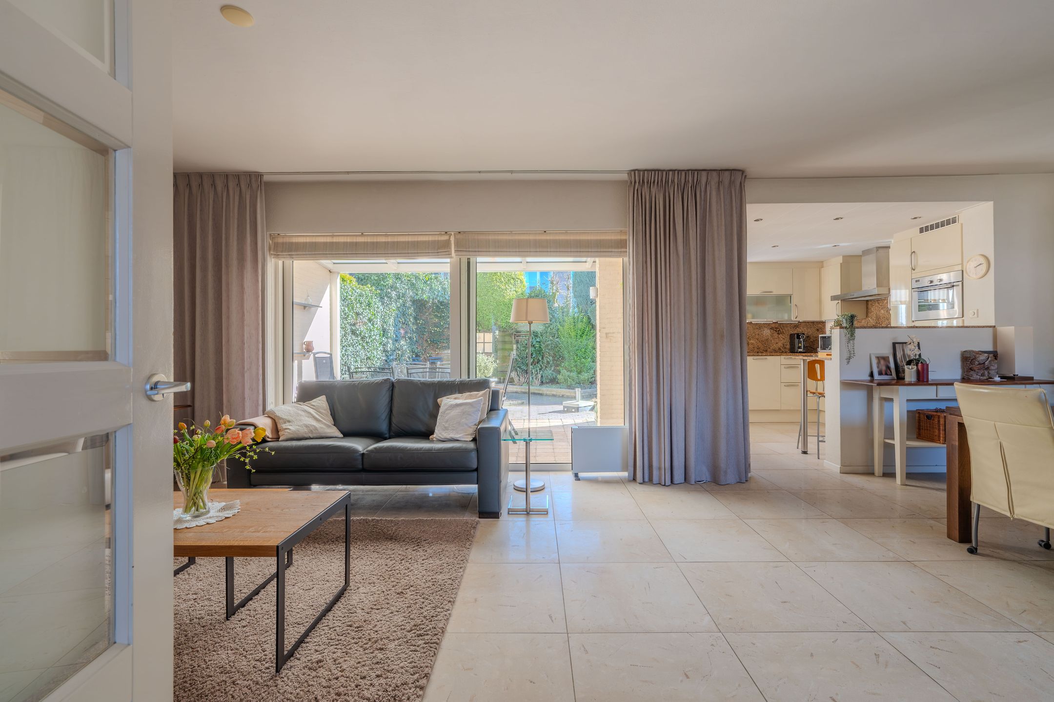 Photo 6 of Hubertusstraat 13