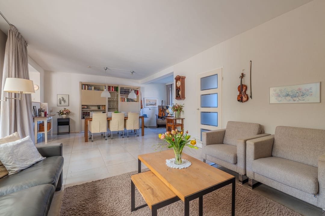 Photo 13 of Hubertusstraat 13