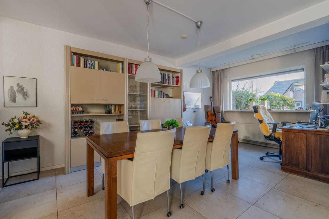 Photo 22 of Hubertusstraat 13