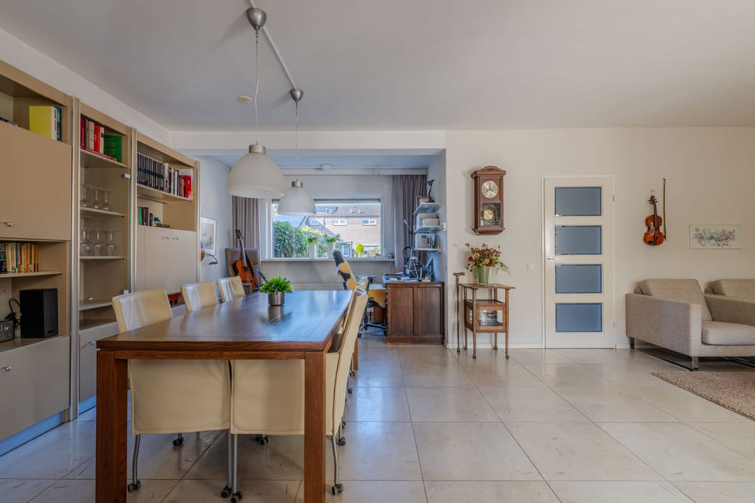 Photo 23 of Hubertusstraat 13