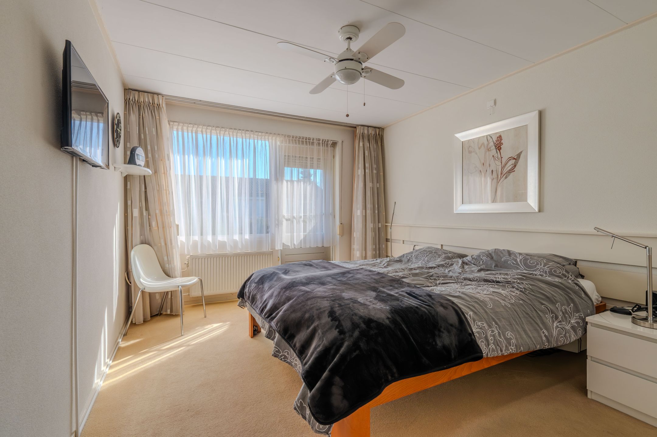 Photo 27 of Hubertusstraat 13