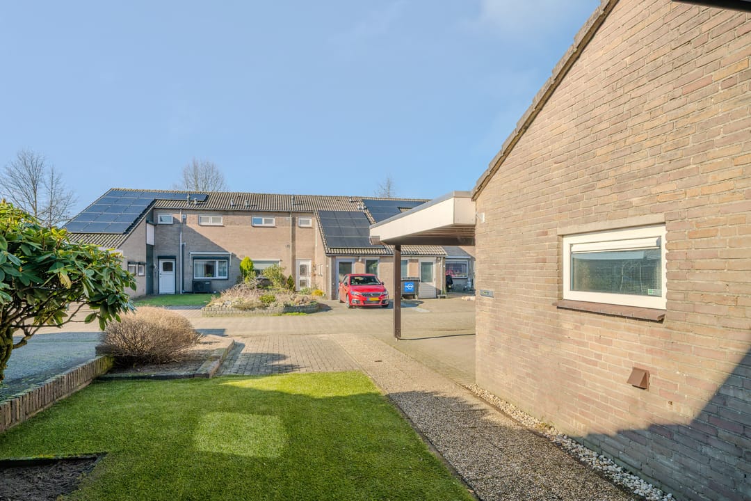 Photo 41 of Hubertusstraat 13