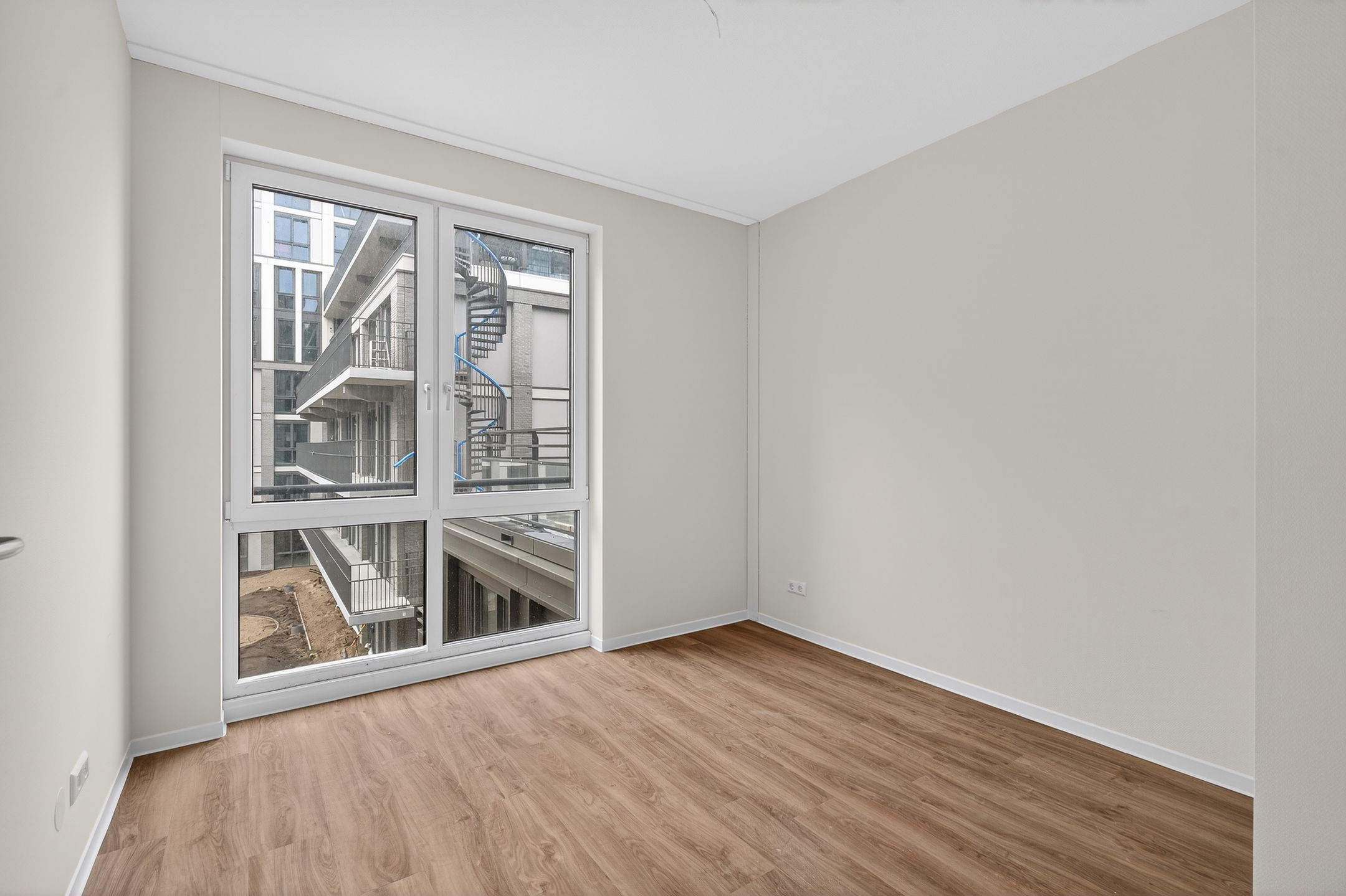 Foto 15 van Osdorpplein 1001-C1