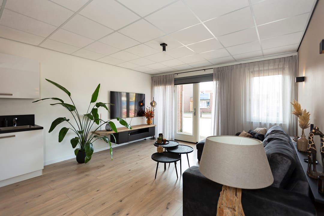 Photo 1 of Brongouw 60-H
