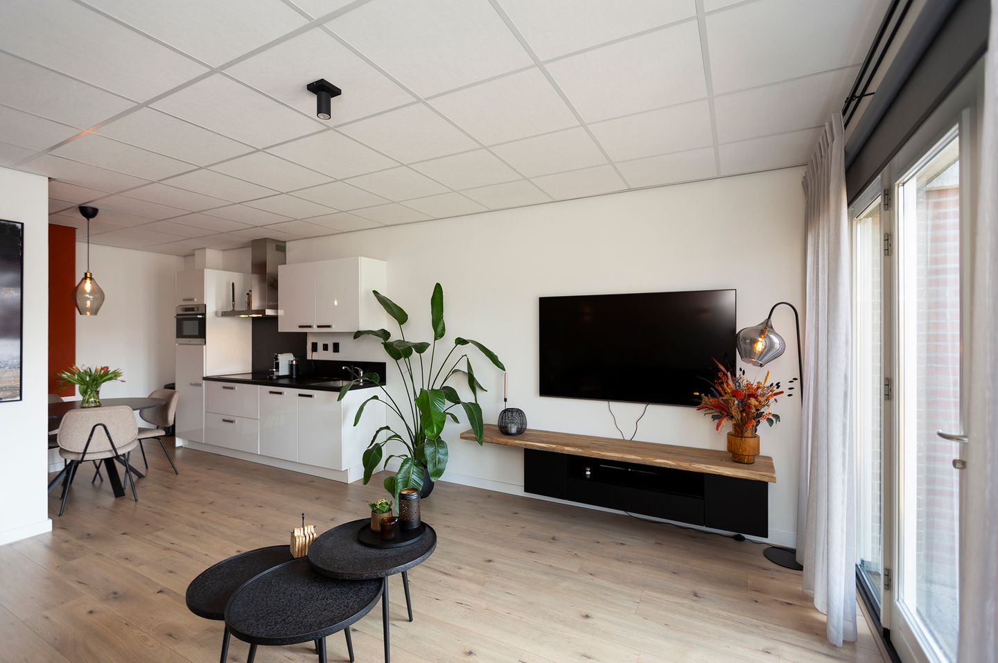 Photo 10 of Brongouw 60-H
