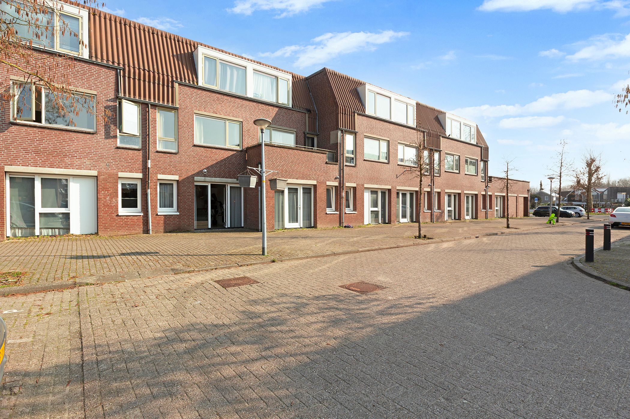 Photo 18 of Brongouw 60-H