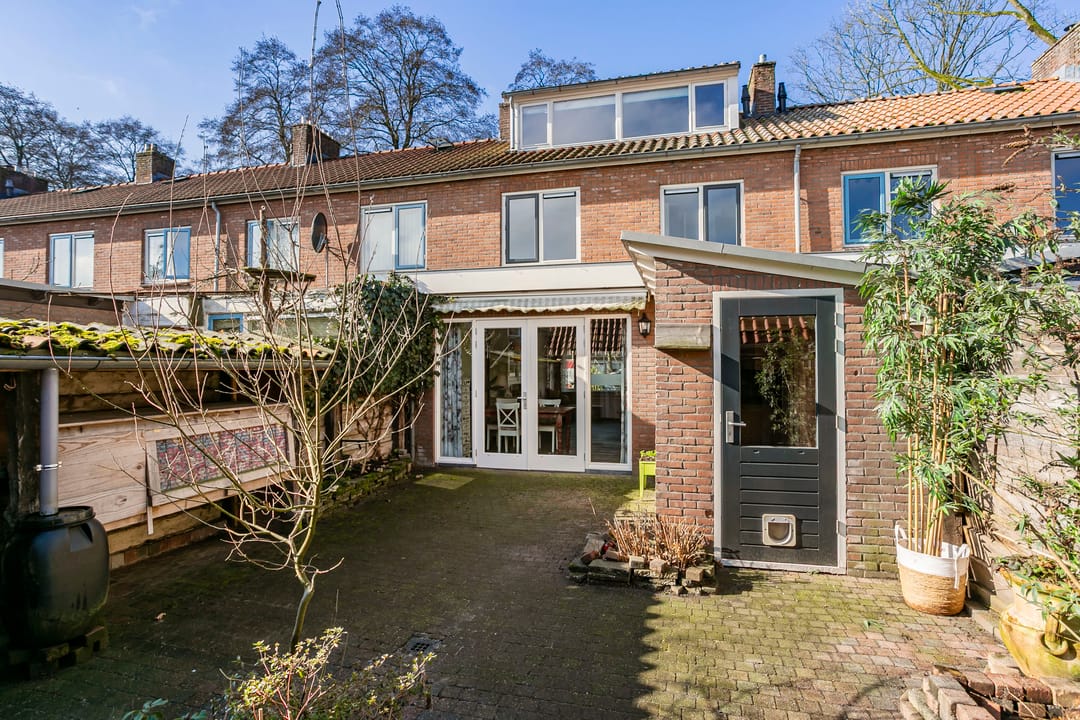 Photo 22 of Rossinistraat 6