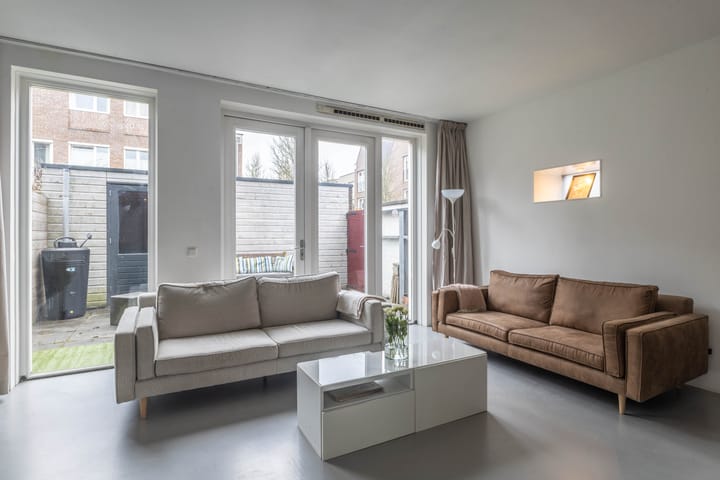 Photo 2 of Maerten van Heemskerckstraat 40