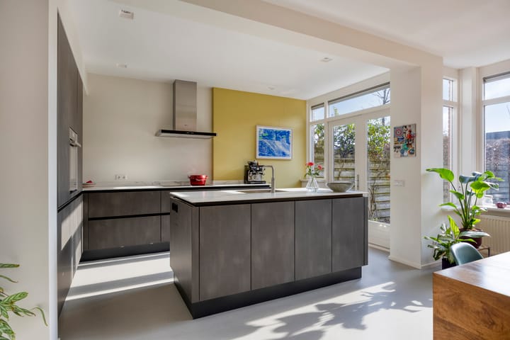 Photo 4 of Beatrixstraat 6