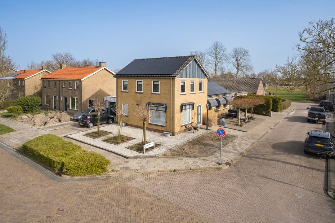 Foto 38 van Professor J. C. Dorststraat 2