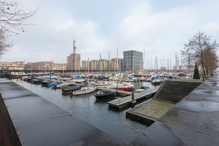 Foto 4 van Bert Haanstrakade 662