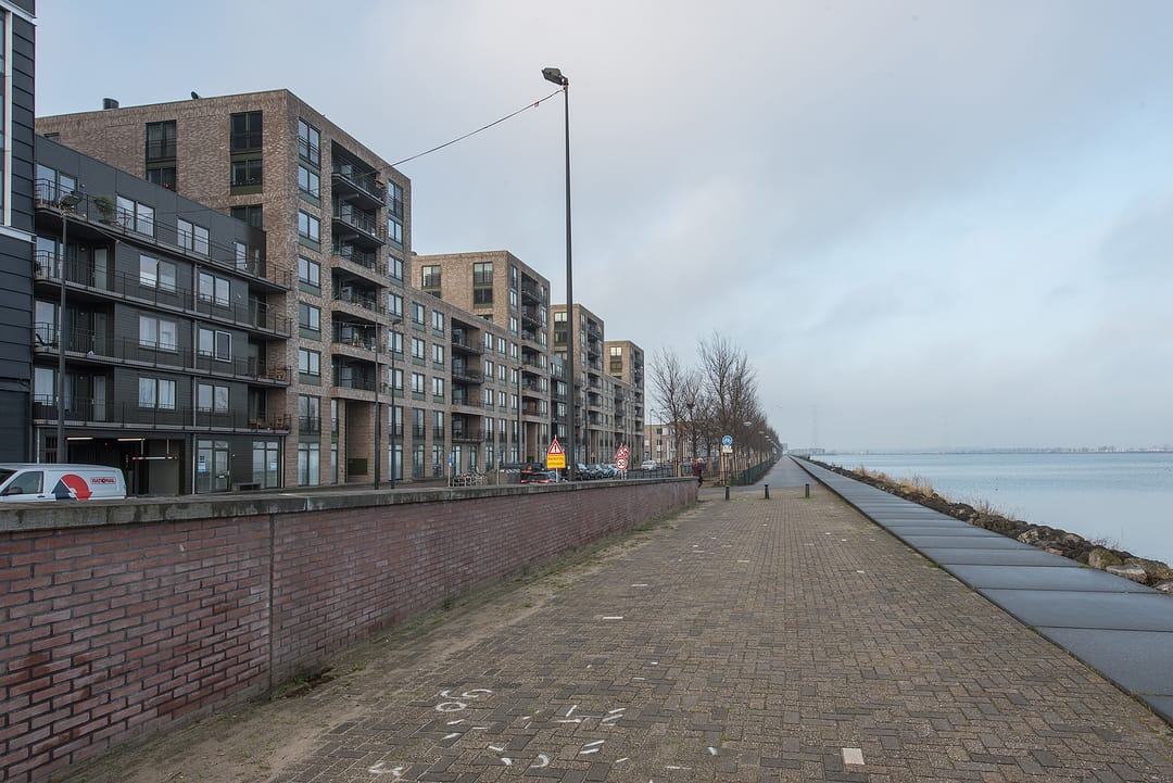 Photo 11 of Bert Haanstrakade 662