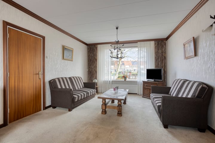 Photo 5 of Burgemeester van Baarstraat 13