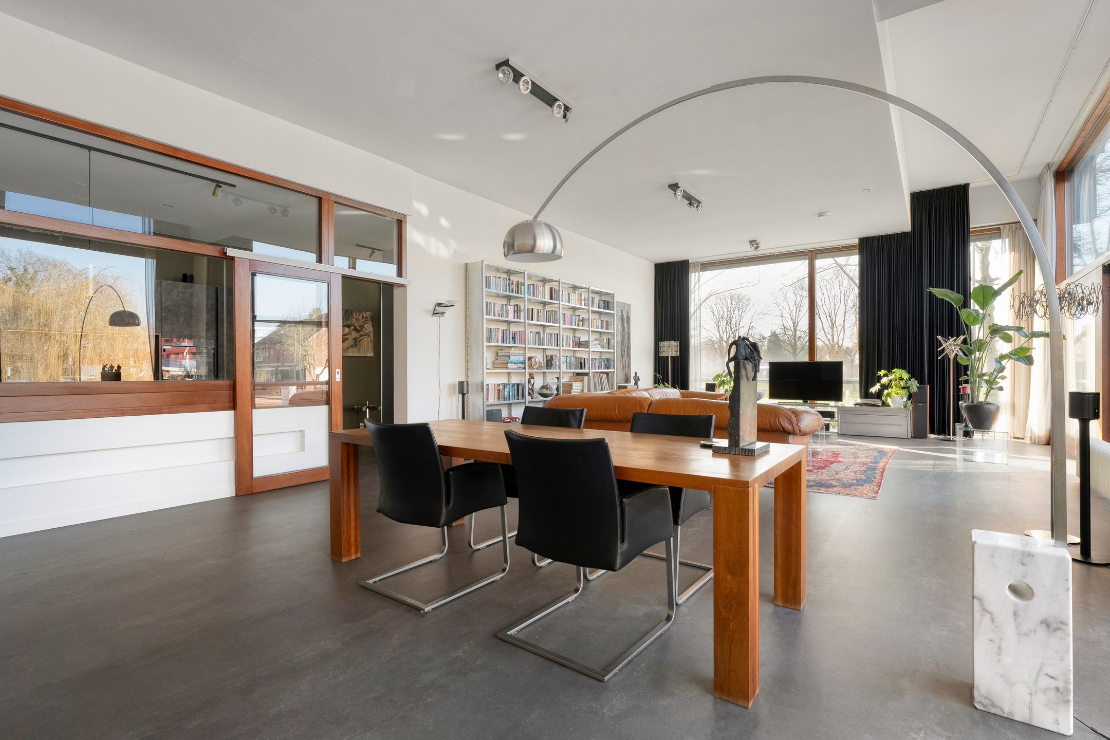 Photo 9 of Stationsplein 12