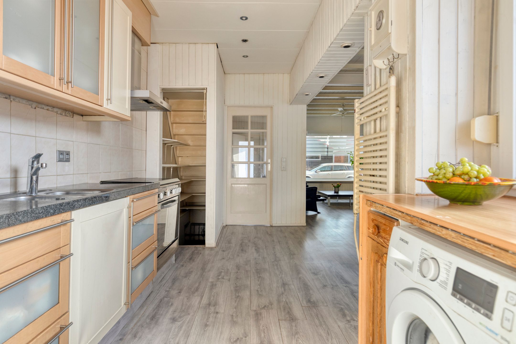 Photo 15 of Hondiusstraat 11