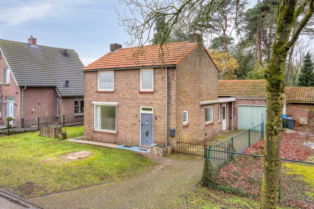 Photo 13 of Blaarpeelweg 2