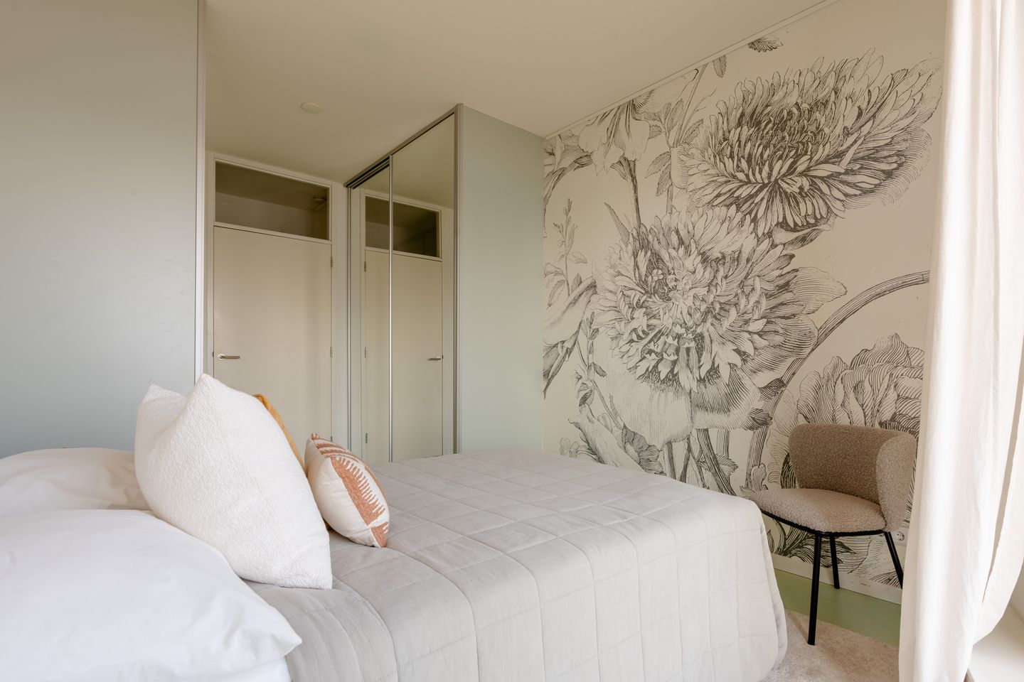 Photo 10 of Westerdoksdijk 611