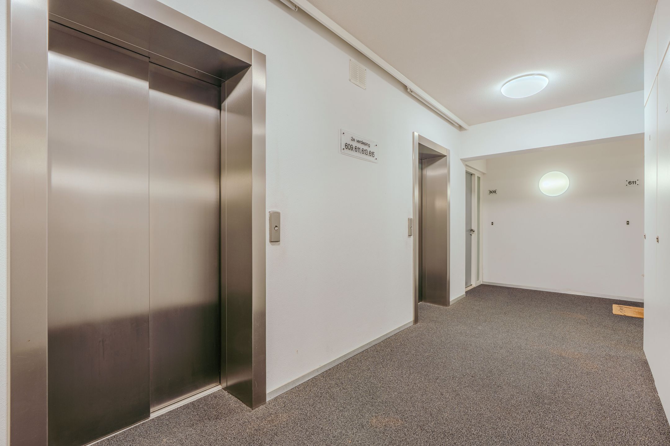 Photo 12 of Westerdoksdijk 611