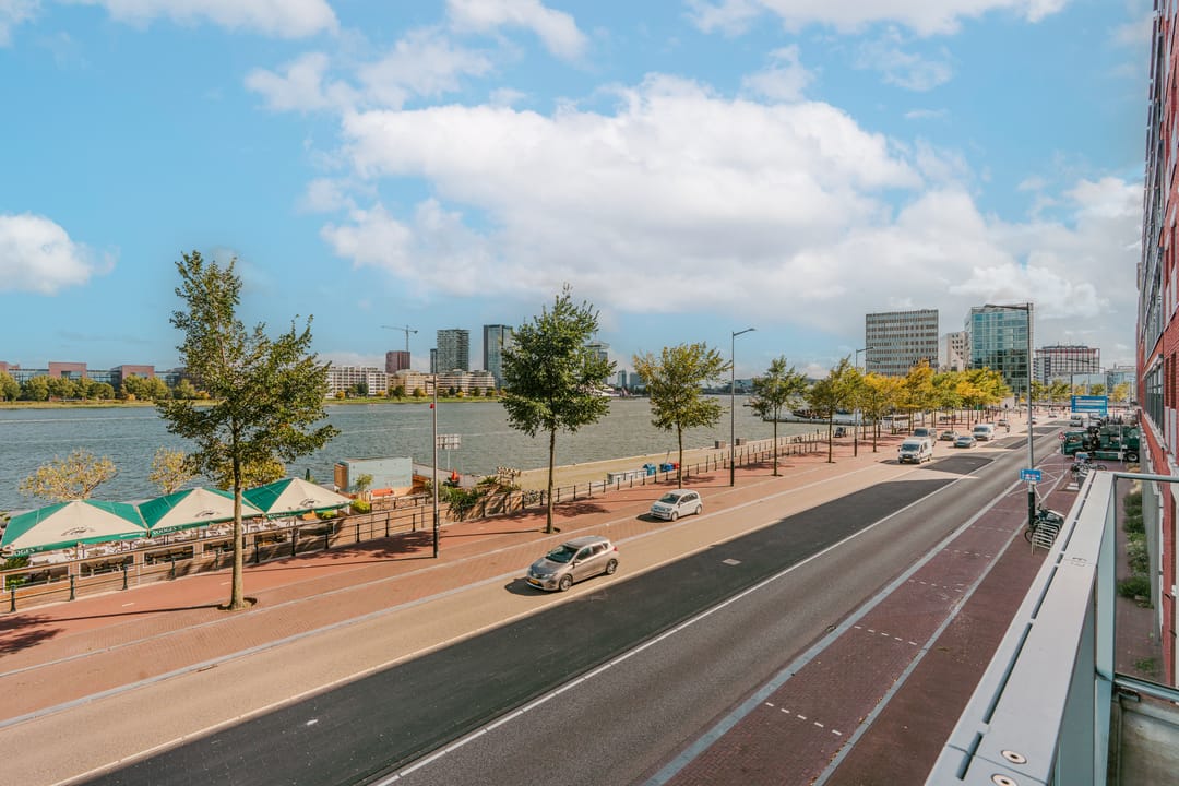 Photo 17 of Westerdoksdijk 611