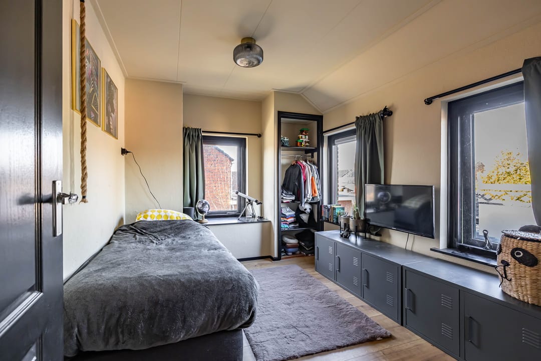 Photo 26 of Reddingiusstraat 4