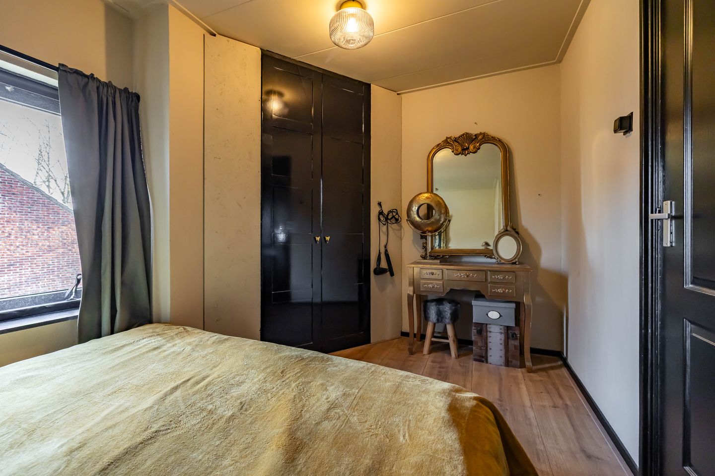 Photo 34 of Reddingiusstraat 4