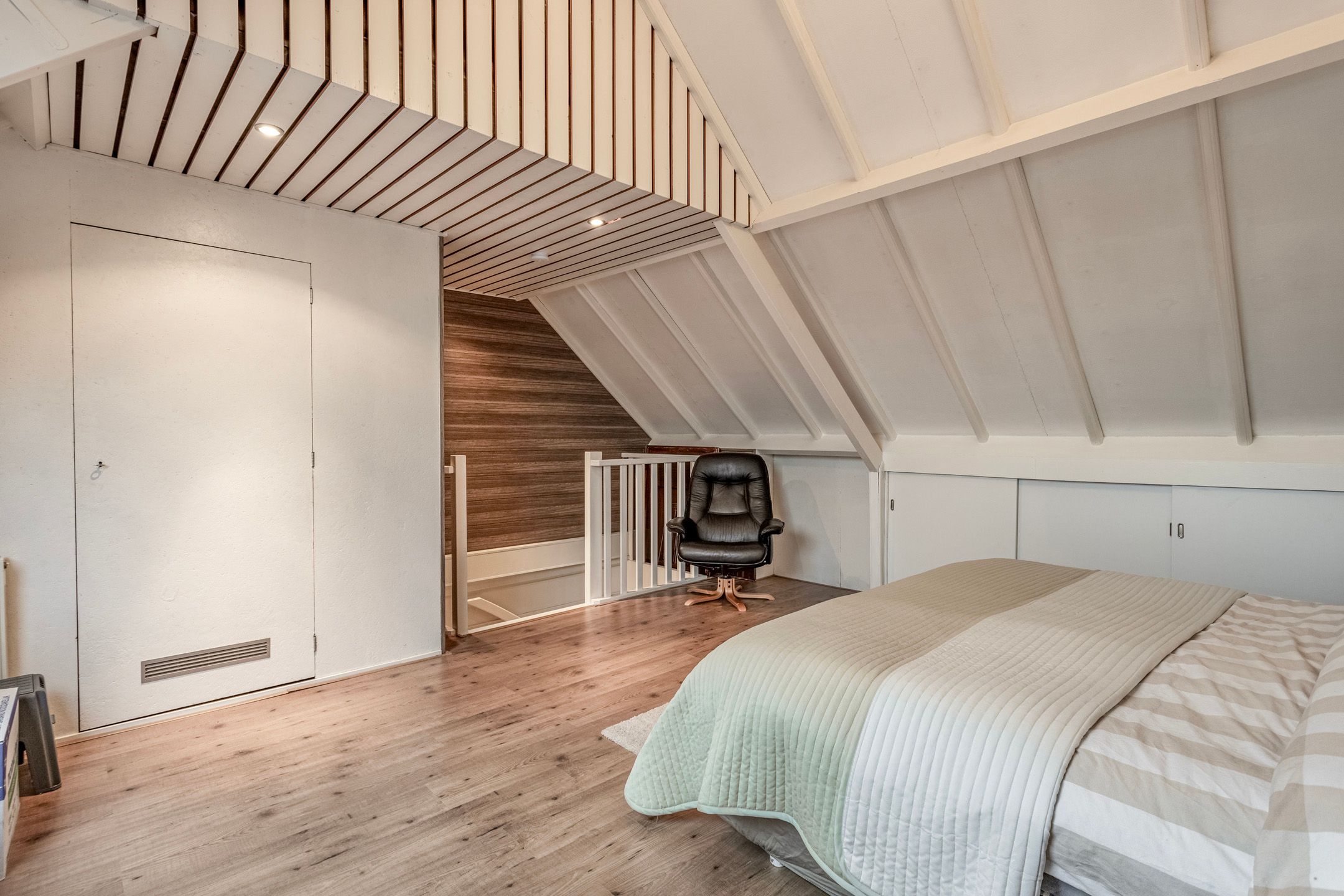 Foto 24 van Curielaan 33