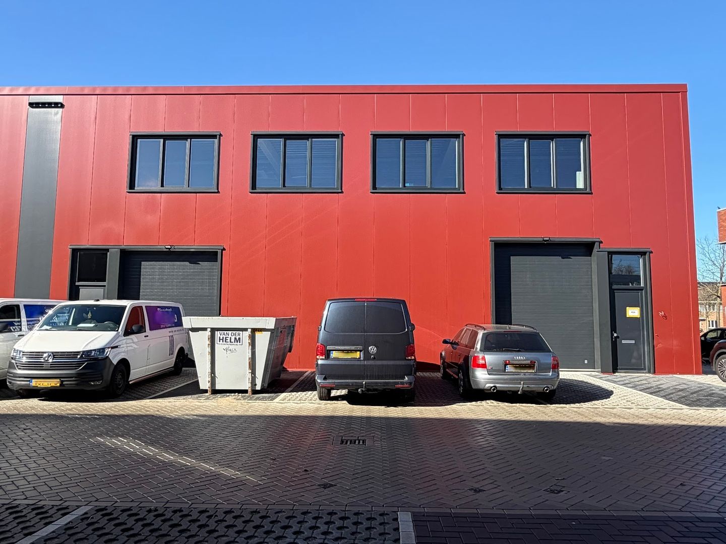 View photo 4 of Van der Waalsstraat 40-B