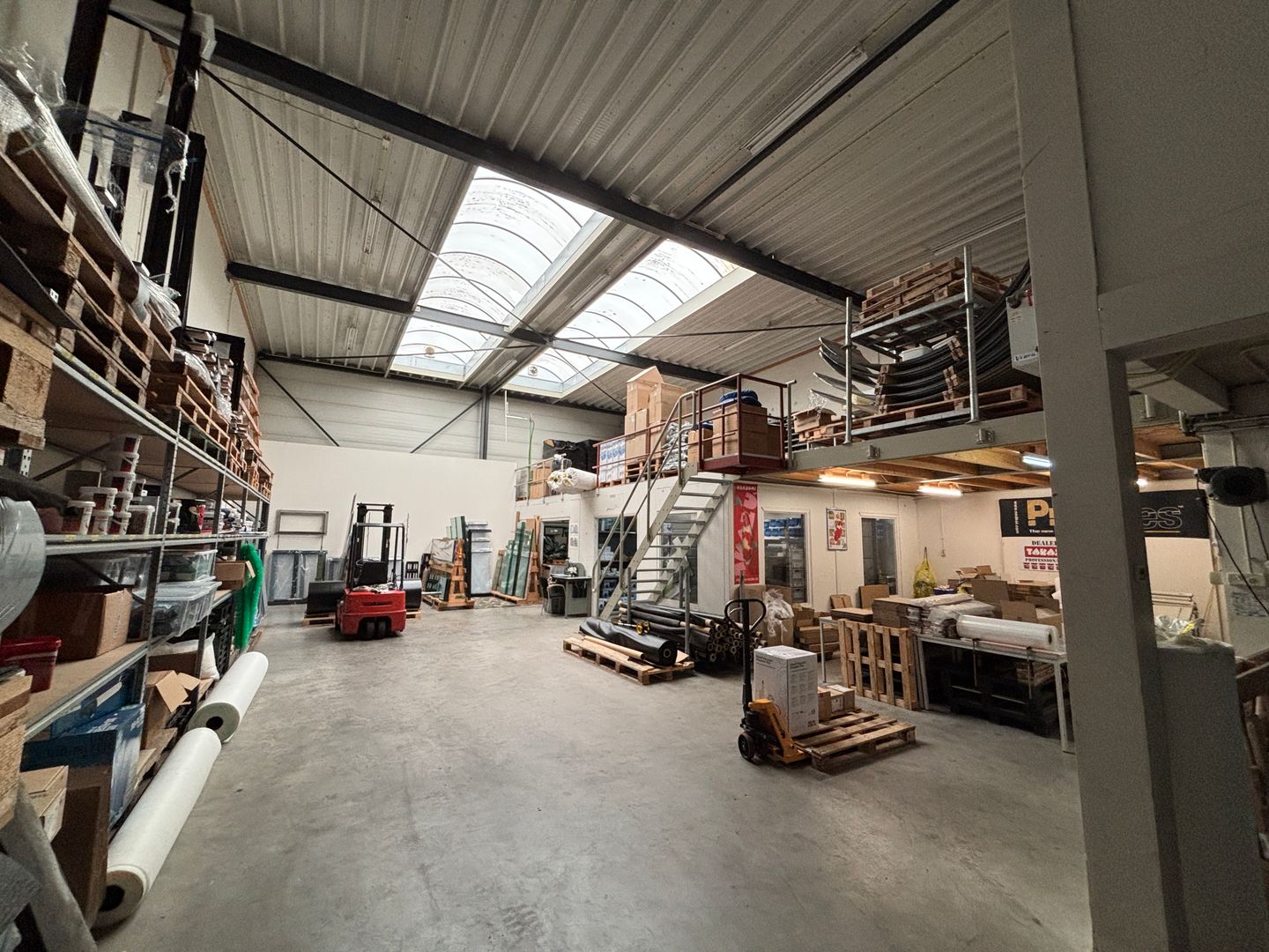 Bekijk foto 5 van Impact 12